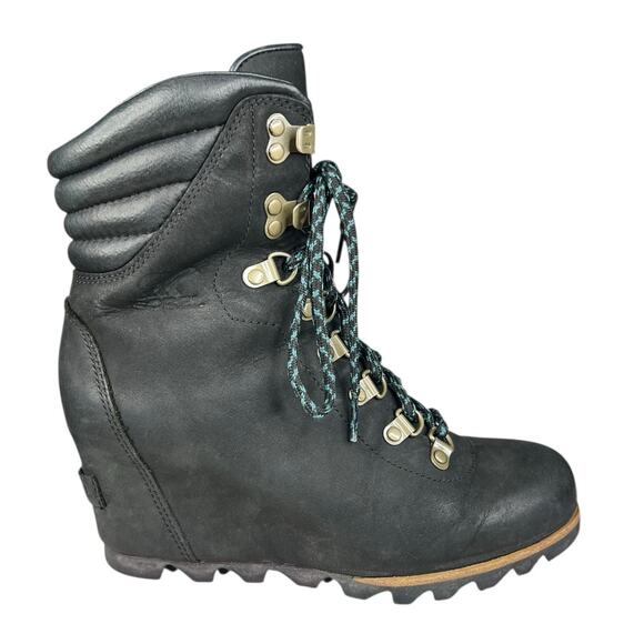 Sorel Women’s Conquest Black Leather Wedge Bootie Size US 7.5 - Picture 1 of 10